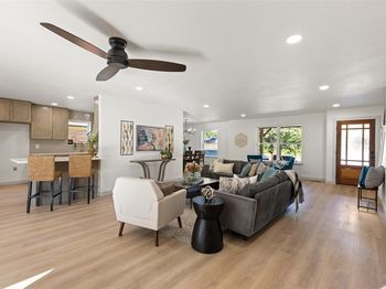 403 S Waterview Drive 