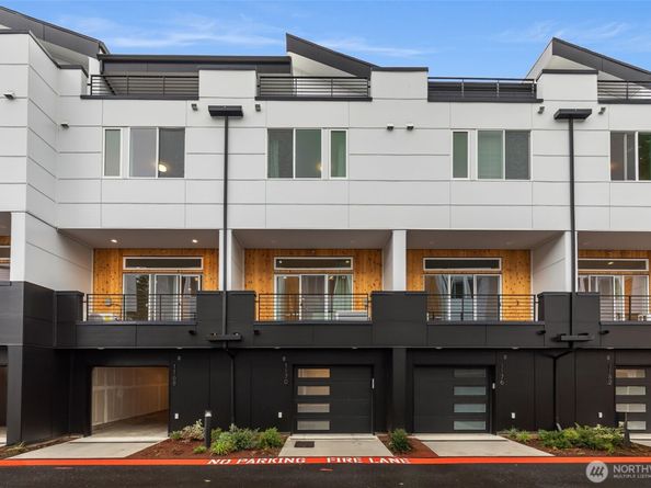 1198 129th Court NE, Bellevue WA 98005