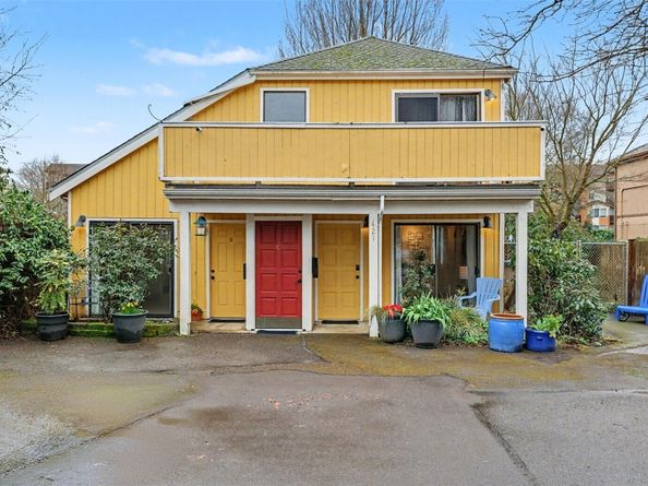 421 Wells Avenue S, Renton WA 98057