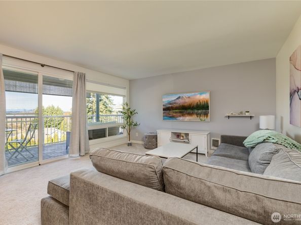 1113 Kirkland Avenue 4B, Kirkland WA 98033