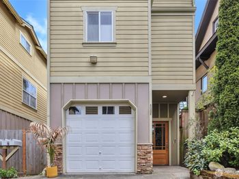 2221 E Spruce Street