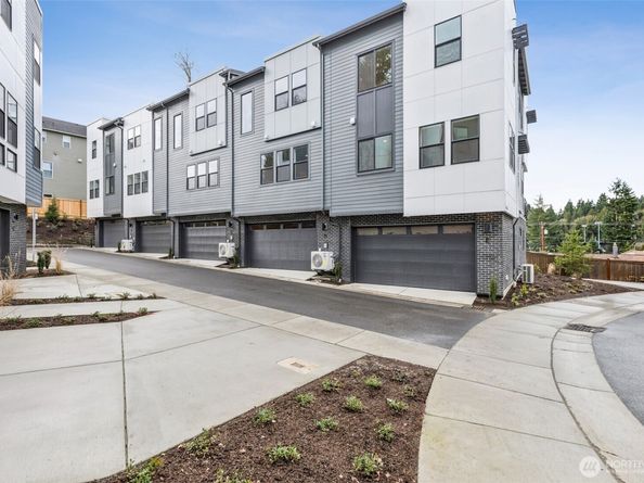 18805 99th Court NE D, Bothell WA 98011