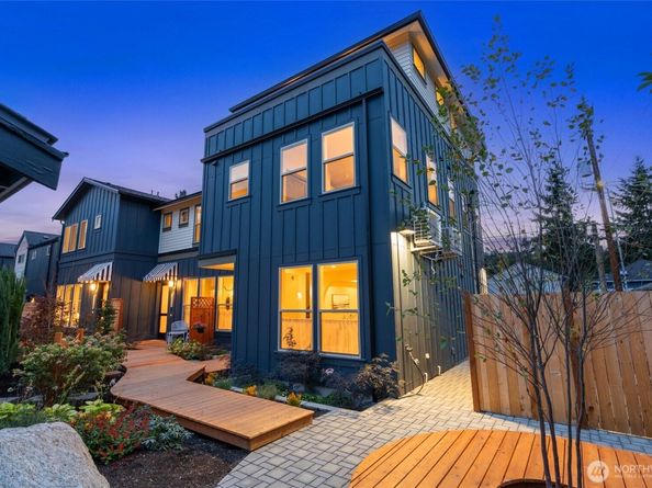 5033 25th Avenue SW A, Seattle WA 98106