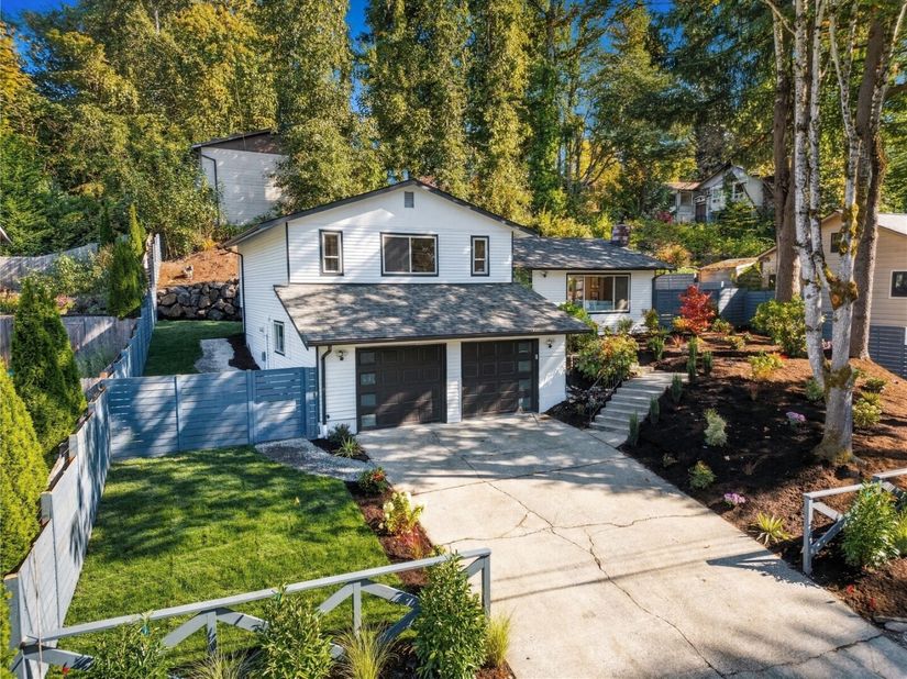 10120 111th Avenue NE, Kirkland WA 98033