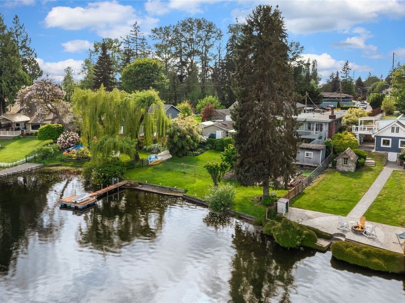31204 8th Avenue SW, Federal Way WA 98023