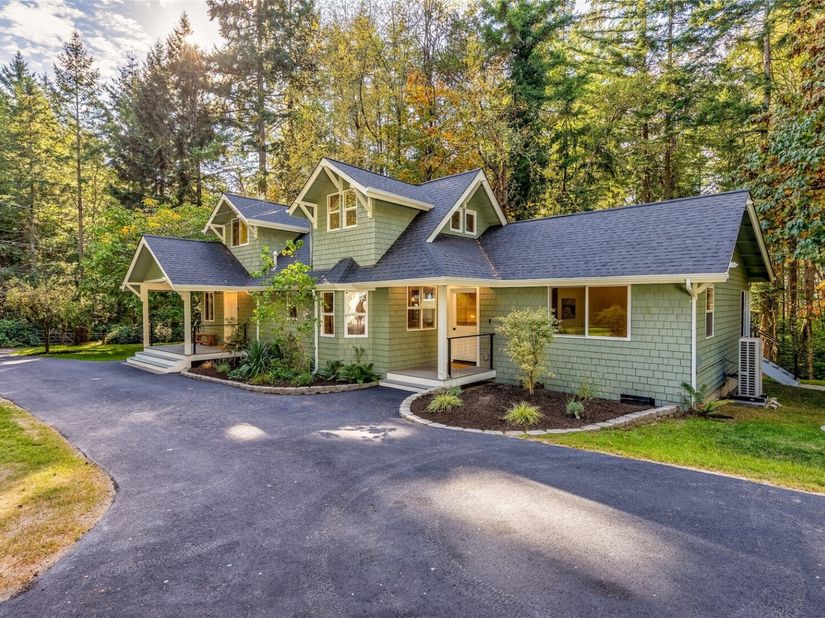 13214 SW 224th Street, Vashon WA 98070