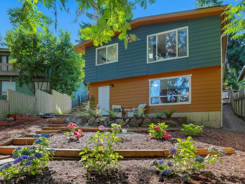 16106 Densmore Avenue N, Shoreline WA 98133