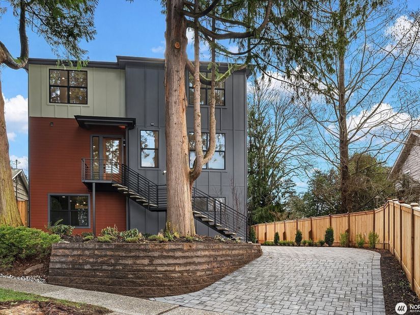2615 NE 87th Street, Seattle WA 98115