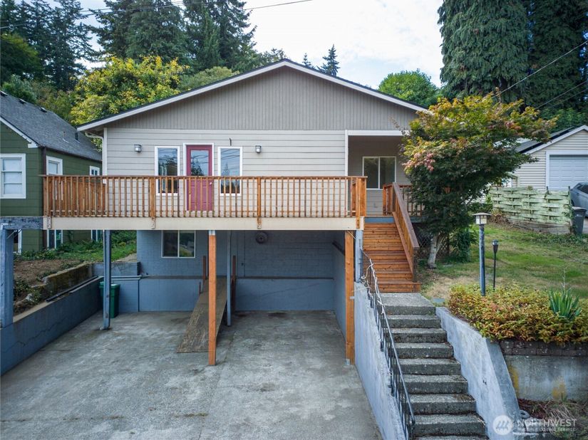 2005 NE Jensen Avenue, Bremerton WA 98310