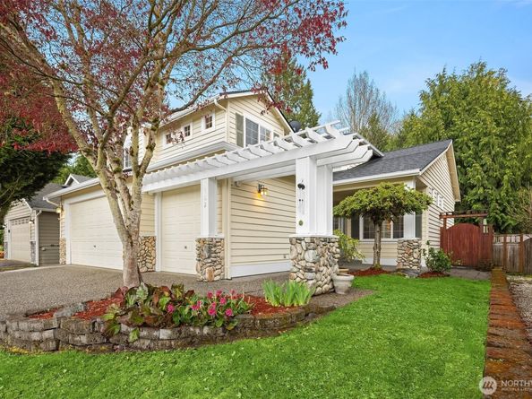 1102 185th Street SE, Bothell WA 98012