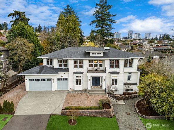 1024 91st Avenue NE, Bellevue WA 98004