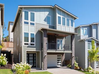 7544 S 129th Place