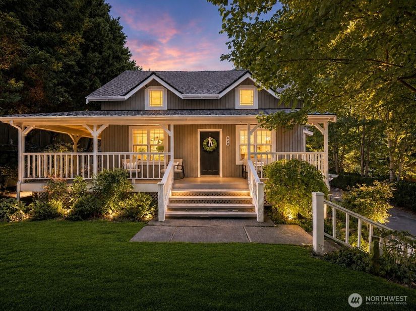 420 222nd Avenue NE, Sammamish WA 98074