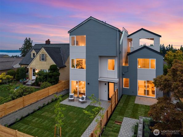 4049 44th Avenue SW, Seattle WA 98116