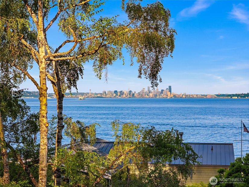 4089 Rockaway Beach Road NE, Bainbridge Island WA 98110