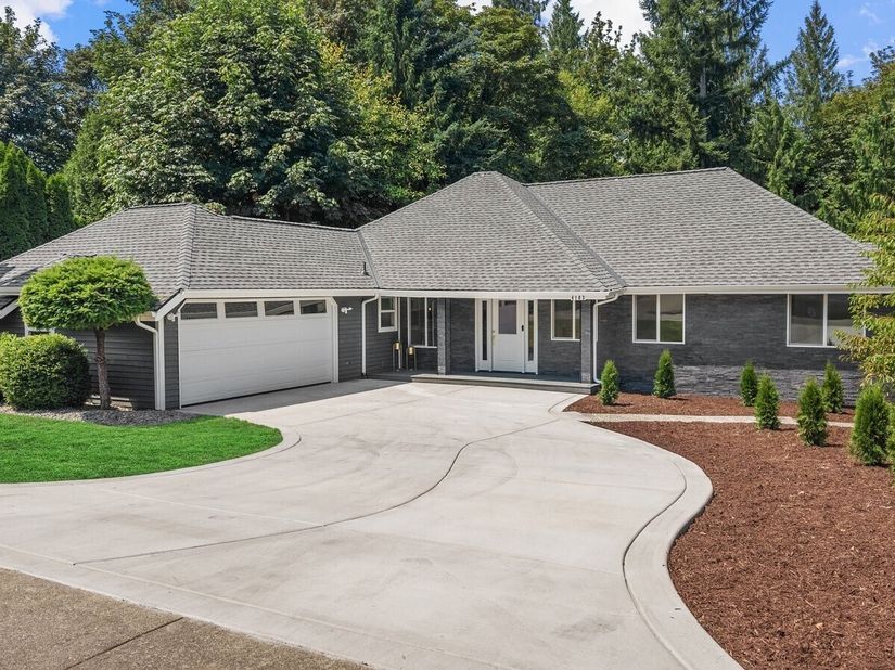 4103 204th Avenue NE, Sammamish WA 98074