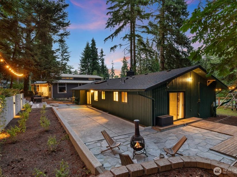 22914 2nd Avenue SE, Bothell WA 98021