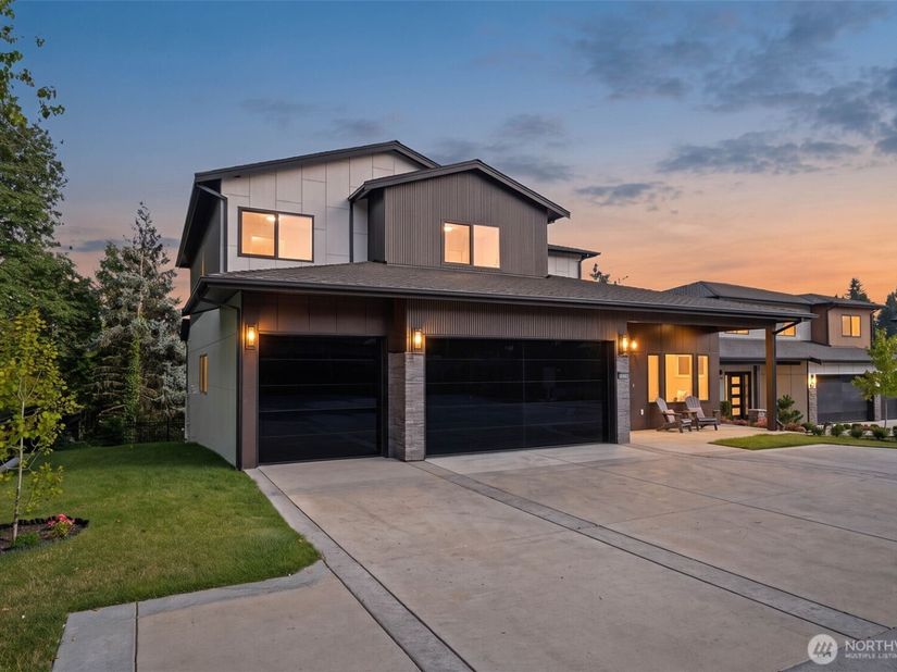 1219 158th Place SW, Lynnwood WA 98087