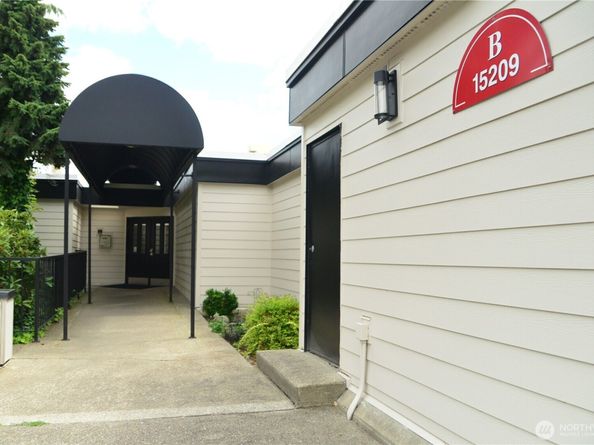 15209 Sunwood Boulevard B36, Tukwila WA 98188
