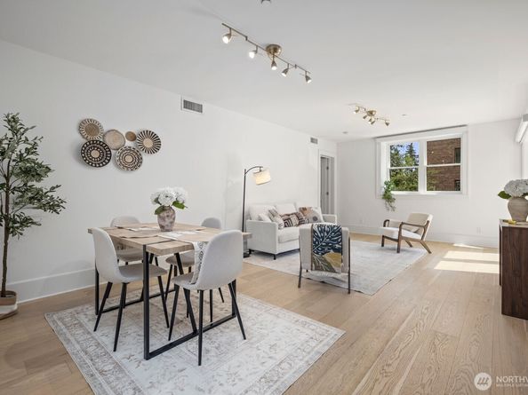 1 Ward Street 3, Seattle WA 98109