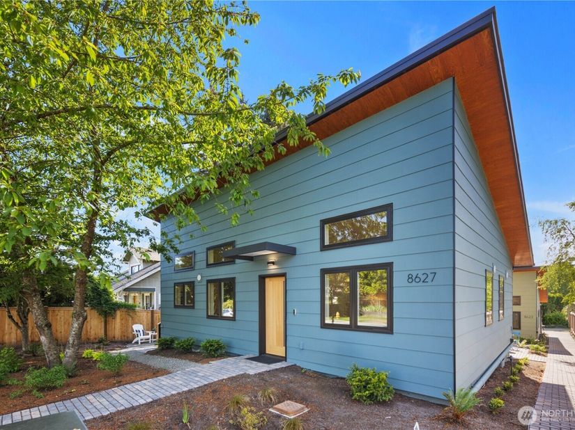 8627 30th Avenue SW, Seattle WA 98126