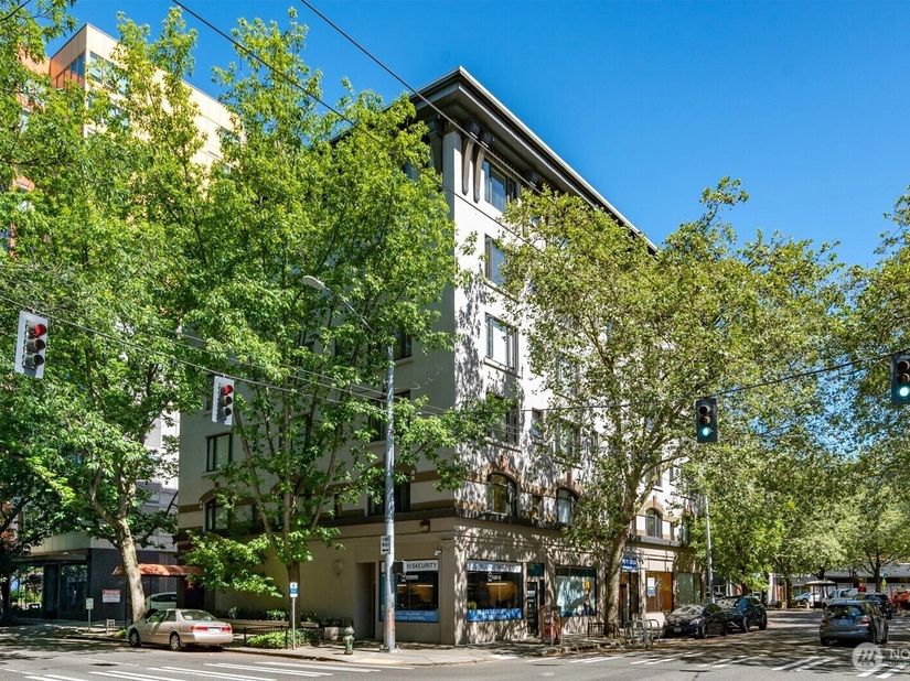 2700 4th Avenue 503, Seattle WA 98121