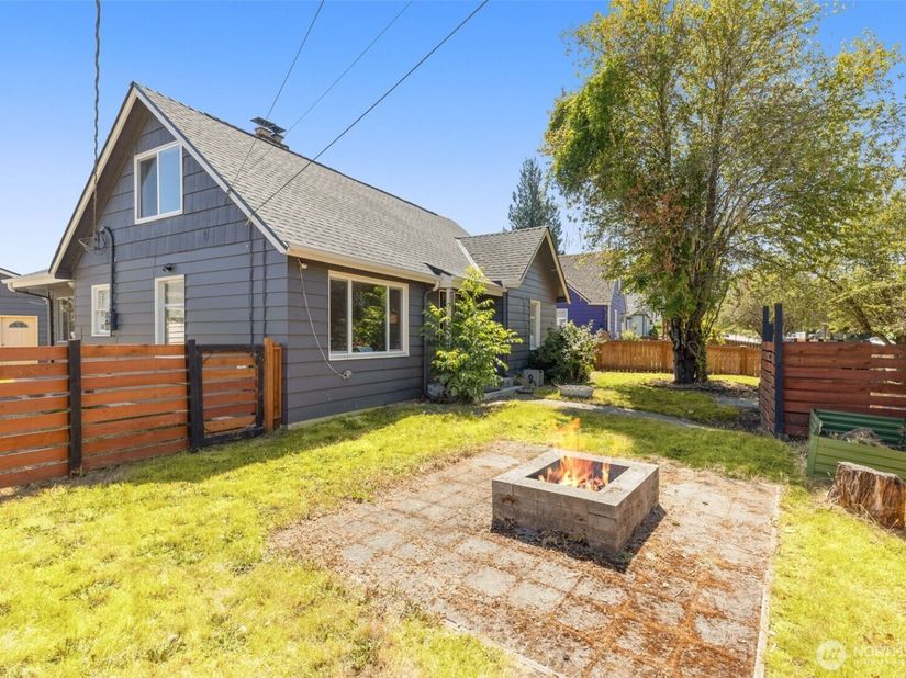 11214 Cornell Avenue S, Seattle WA 98178