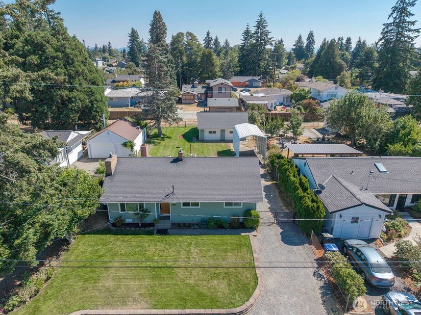 16026 16th Avenue SW, Burien WA 98166