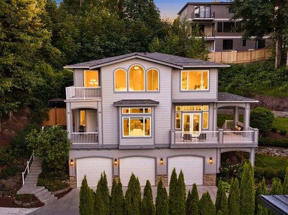 16125 SE 44th Way, Bellevue WA 98006