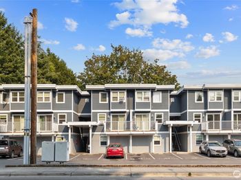 6707 204th Street SW