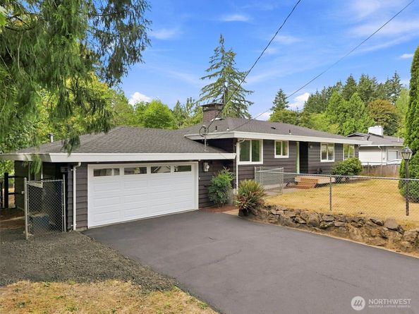 112 May St, Port Orchard WA 98366