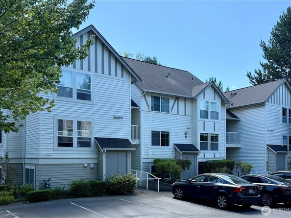 4421 249th Terrace SE 11202, Sammamish WA 98029