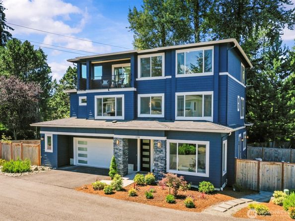 1719 163rd Court NE, Bellevue WA 98008