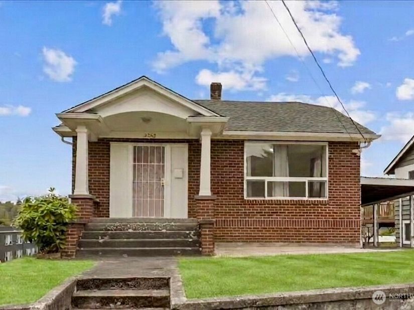 2202 20th Avenue S, Seattle WA 98144