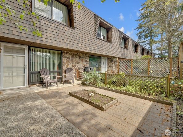 20620 76th Ave W C, Edmonds WA 98026