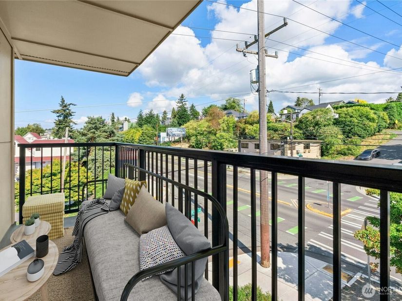 9255 Greenwood Avenue N 38, Seattle WA 98103