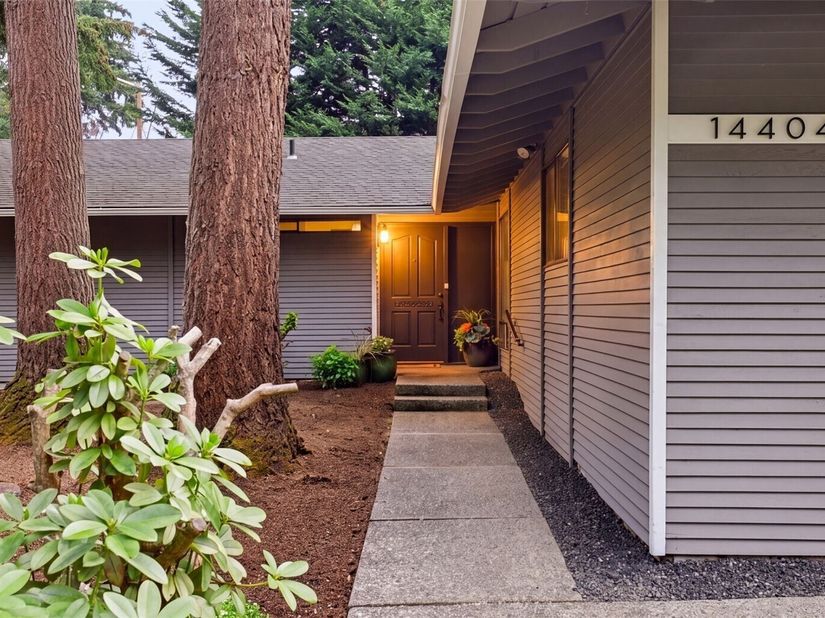 14404 167th Place SE, Renton WA 98059