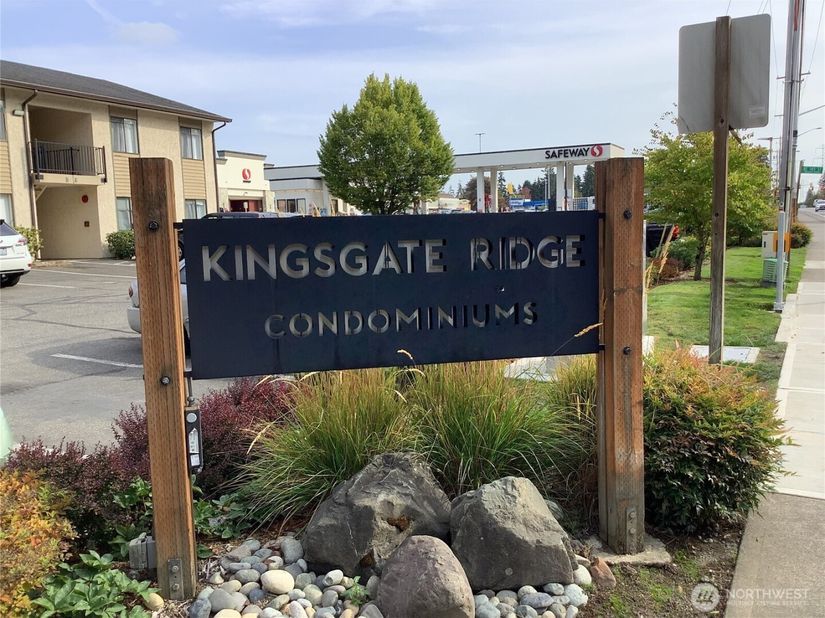 12525 NE 145th Street F114, Kirkland WA 98034