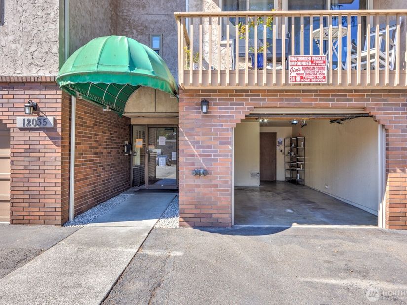 12035 32nd Avenue NE 304, Seattle WA 98125