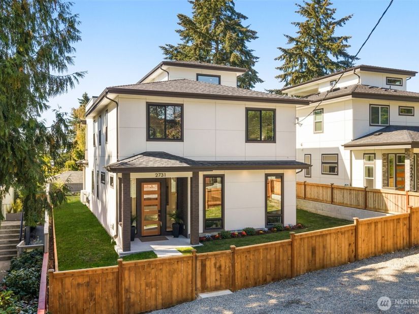 2731 50th Avenue SW, Seattle WA 98116