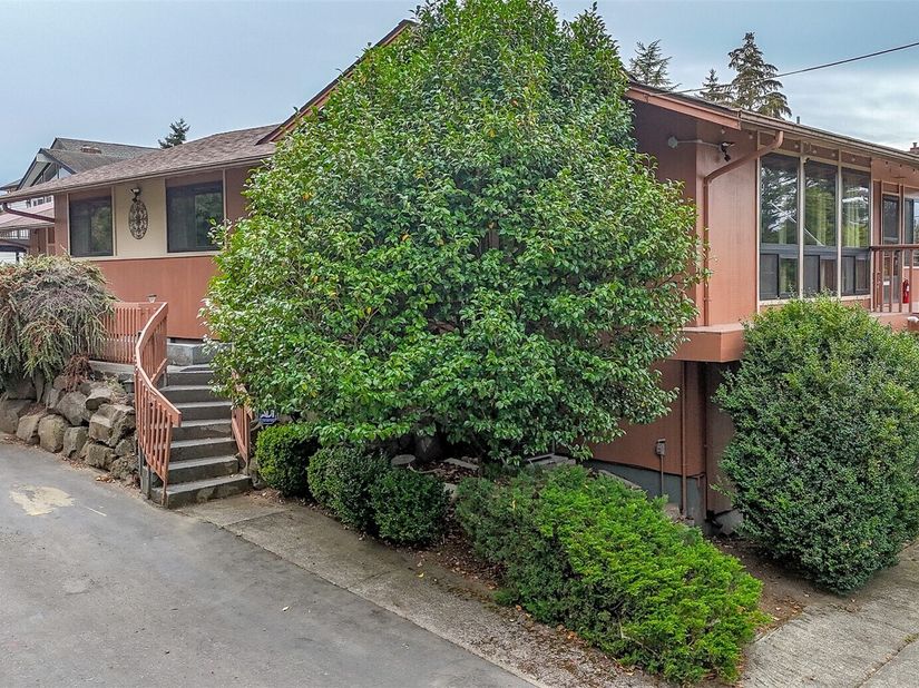 7227 S 128th, Seattle WA 98178