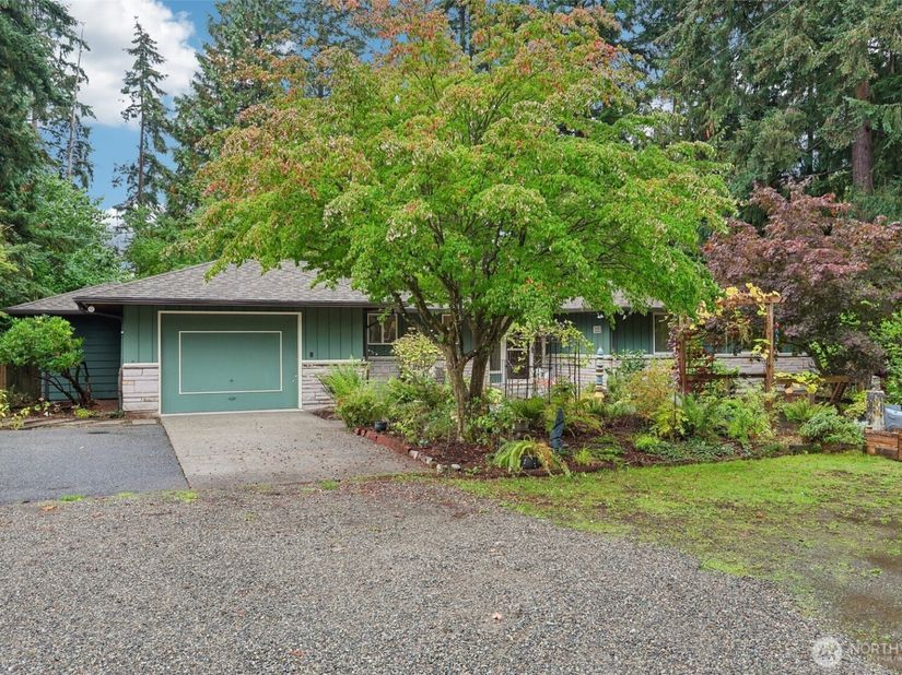 6115 NE 185th Street, Kenmore WA 98028
