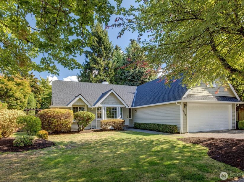 6216 108th Place NE, Kirkland WA 98033