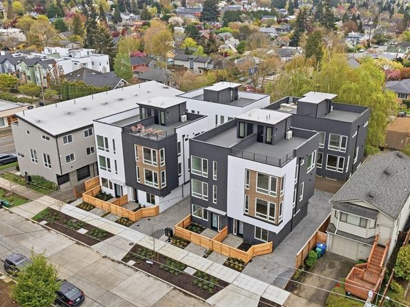 811 NW 63rd Street A, Seattle WA 98107