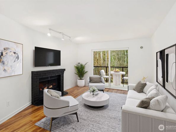 14006 NE 181 Place B206, Woodinville WA 98072