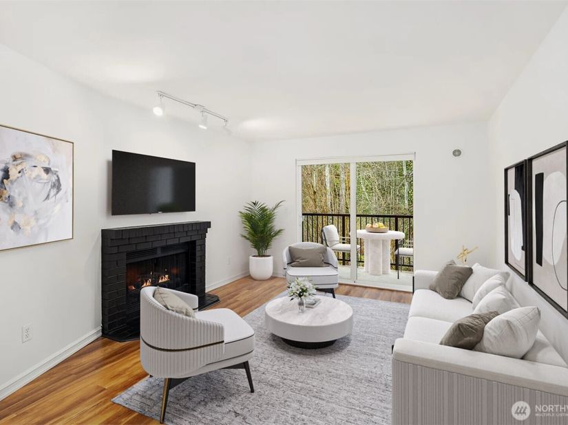 14006 NE 181 Place B206, Woodinville WA 98072