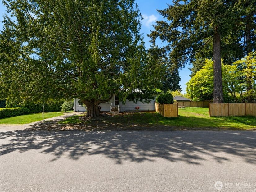 19001 Wallingford Ave N, Shoreline WA 98133