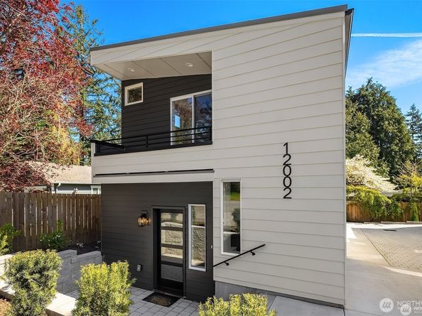 12002 20th Avenue NE, Seattle WA 98125