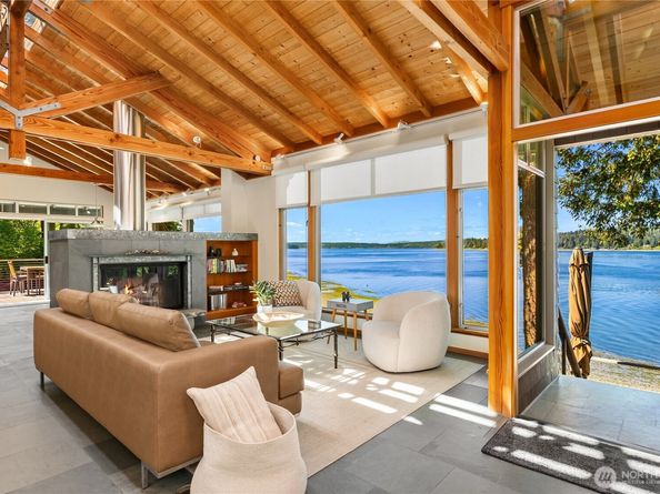 16221 Reitan Road NE, Bainbridge Island WA 98110