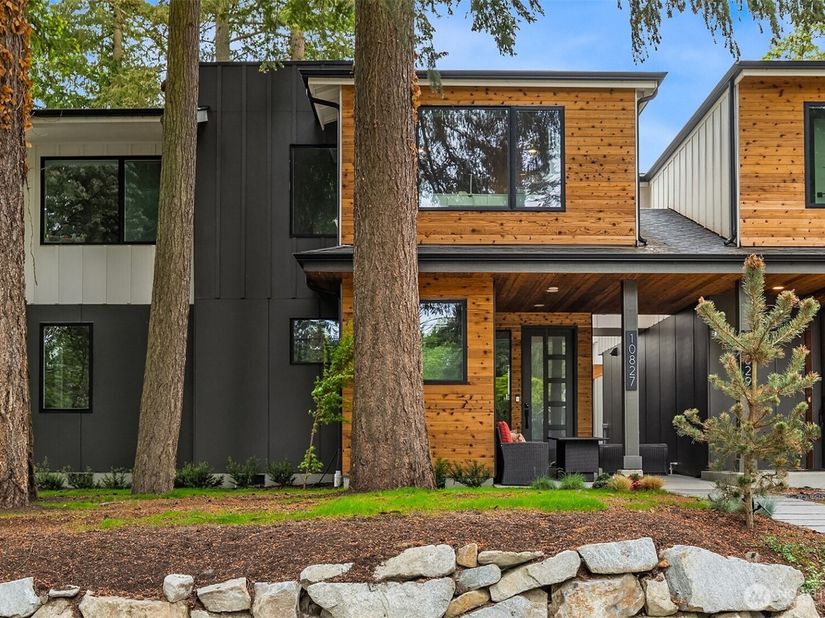 10827 104th Avenue NE 1, Kirkland WA 98033
